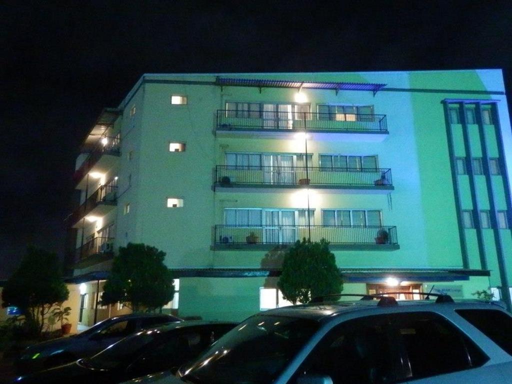 Blue Lodge Hotel Lagos Bagian luar foto