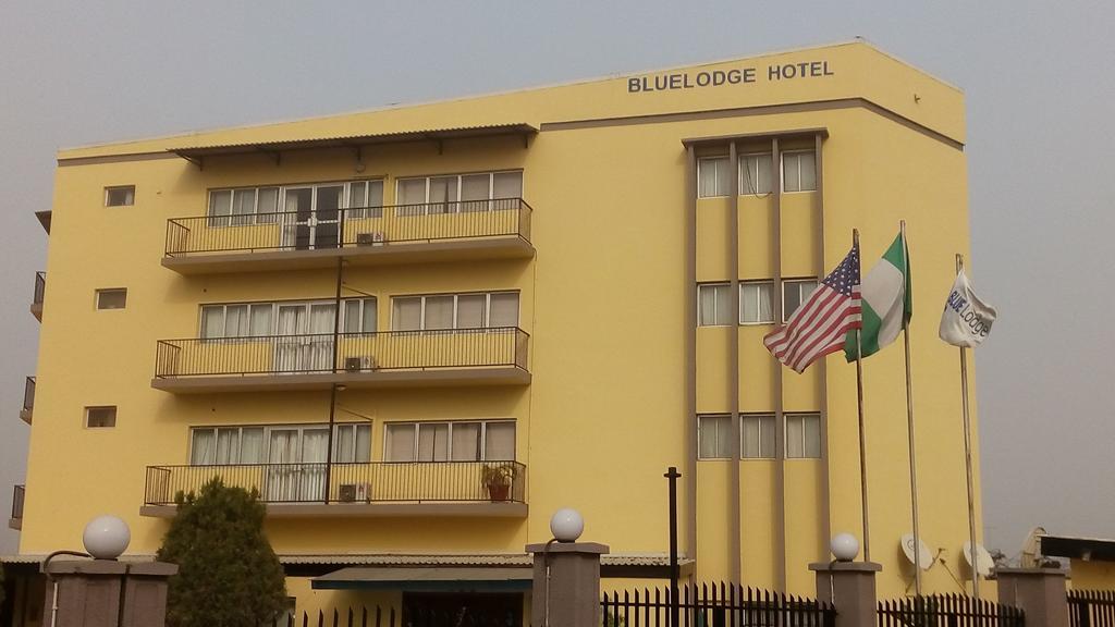 Blue Lodge Hotel Lagos Bagian luar foto