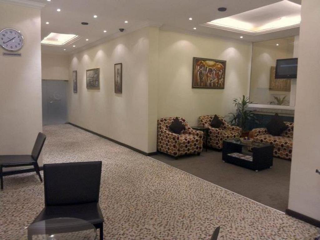Blue Lodge Hotel Lagos Bagian luar foto